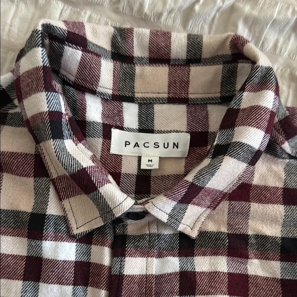 PacSun Plaid Button-Up Shirt - medium - Picture 2 of 6